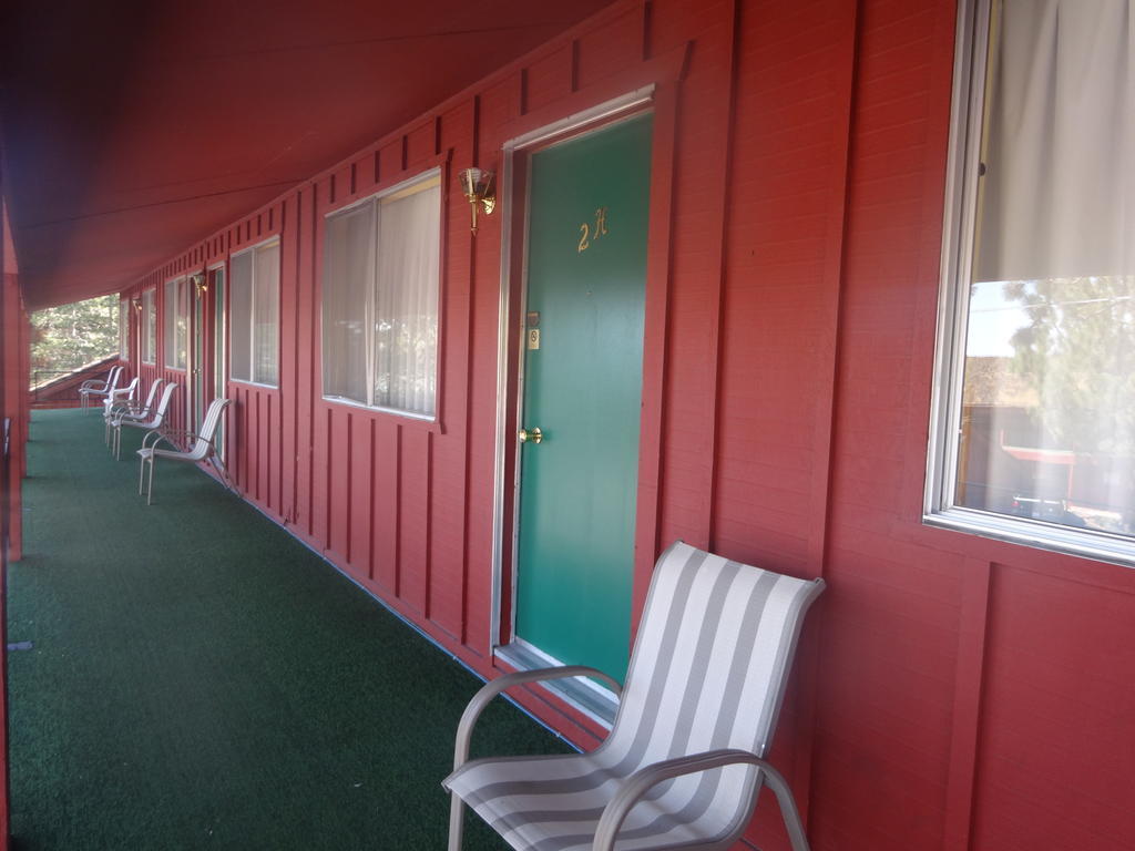 Boulder Lodge จูนเลค ภายนอก รูปภาพ
